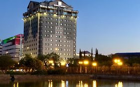 Hotel Sevilla Center